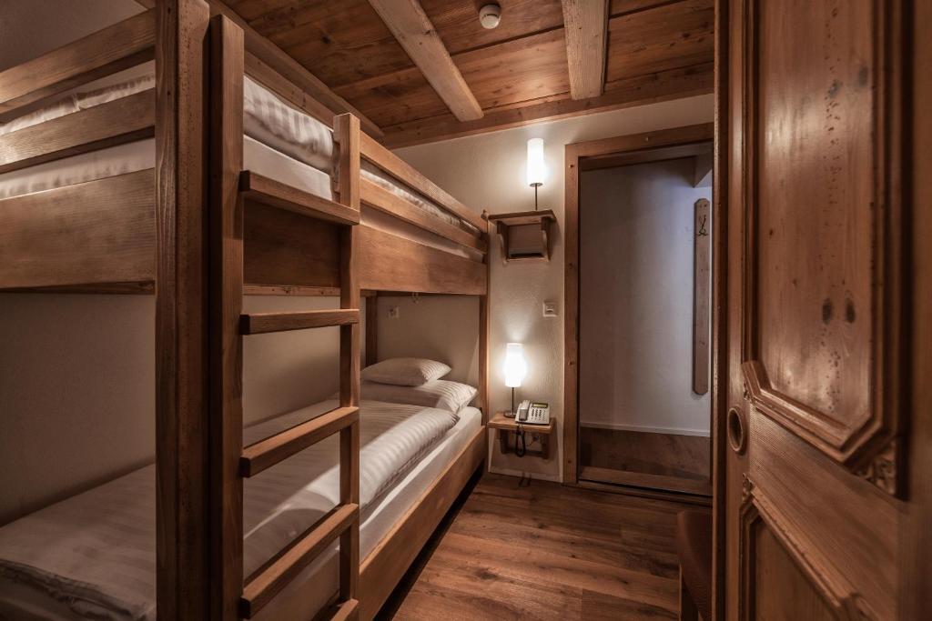 Hotel Schoenegg Wengen Bilik gambar